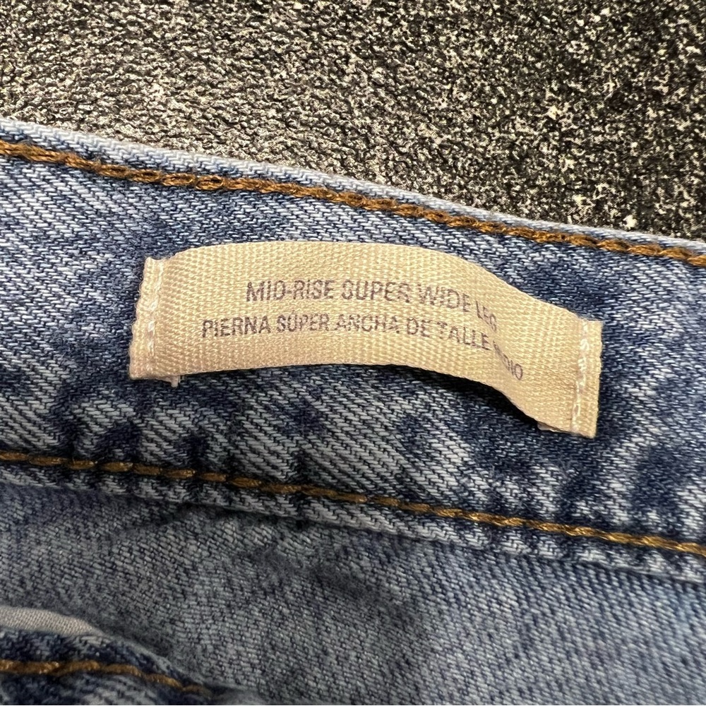 NWT Universal Thread Women's Mid Rise Light Wash Super Wide-Leg Jeans 14 - Picture 6 of 10